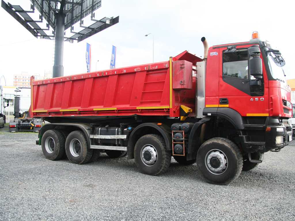 Фара iveco trakker